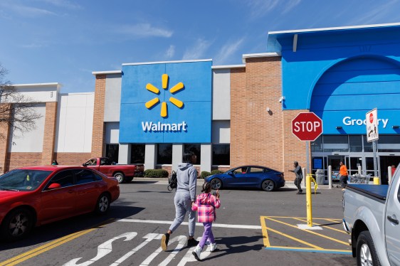 Walmart Invests 200 Million in Leading Indian Mobile Payment App PhonePe